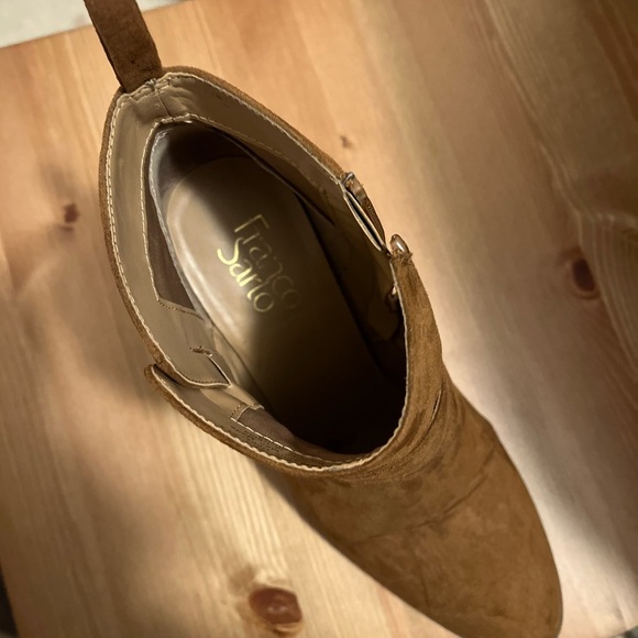 COPY - FRANCO SARTO suede booties, size 7.5 - Picture 8 of 8